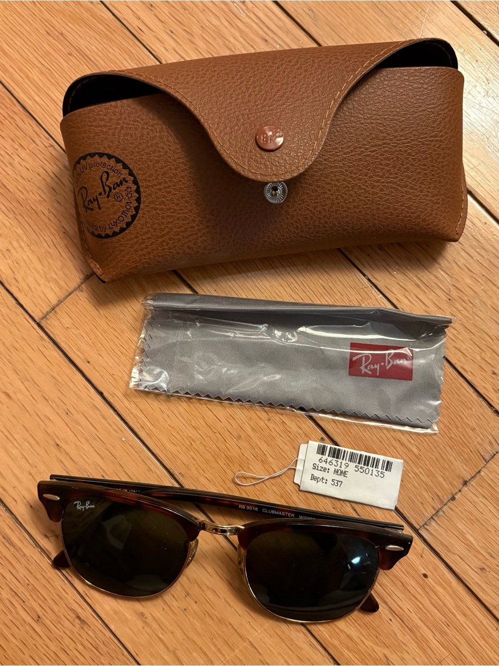 Ray-Ban Brown and Gold Clubmaster Sunglasses with Brown Case